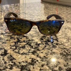 EUC Polarized Ray Ban New Wayfaer